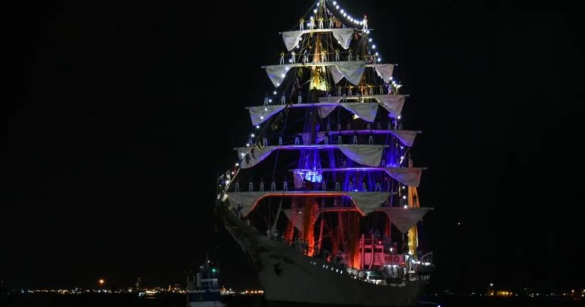 ¡Histórico! Sucedió hace 50 años en Vladivostok 3 BUQUE ARC GLORIA DE LA ARMADA COLOMBIANA