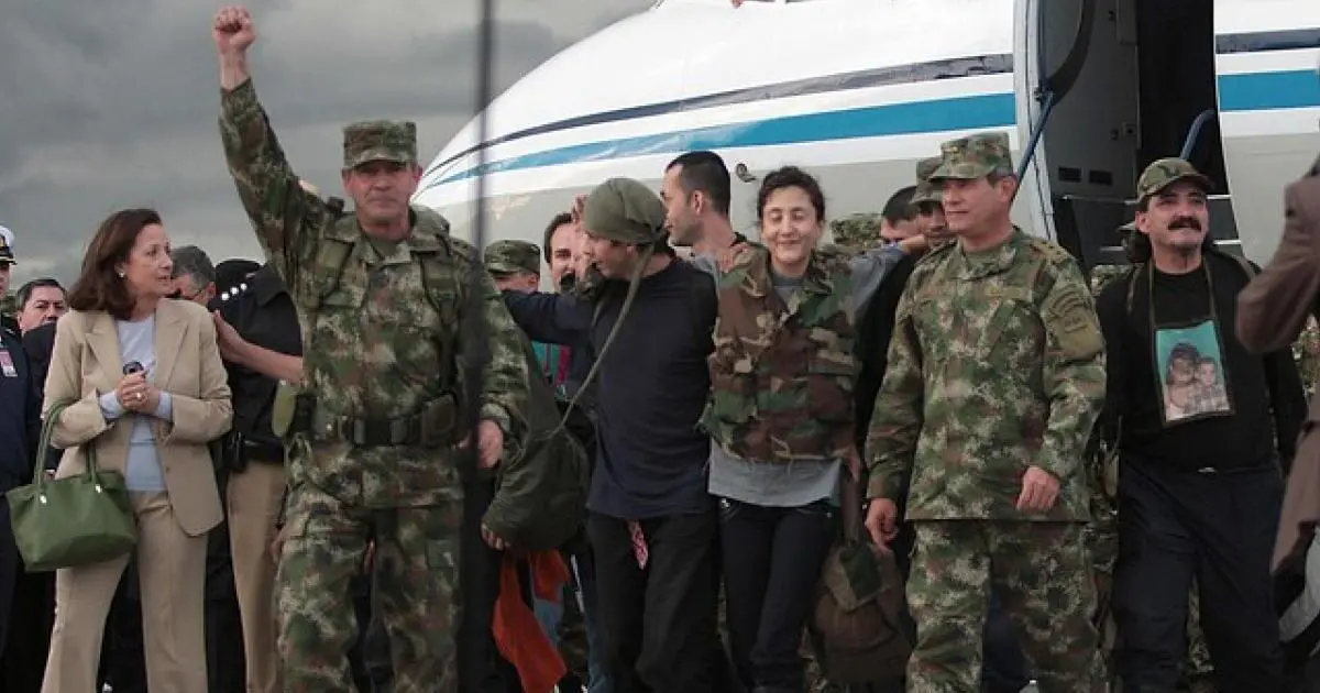 ¡Histórico! El Ejército de Colombia: de la hegemonía contraguerrilla a la desarticulación doctrinal 2 La Operación Jaque es uno de los mayores éxitos militares de la historia reciente