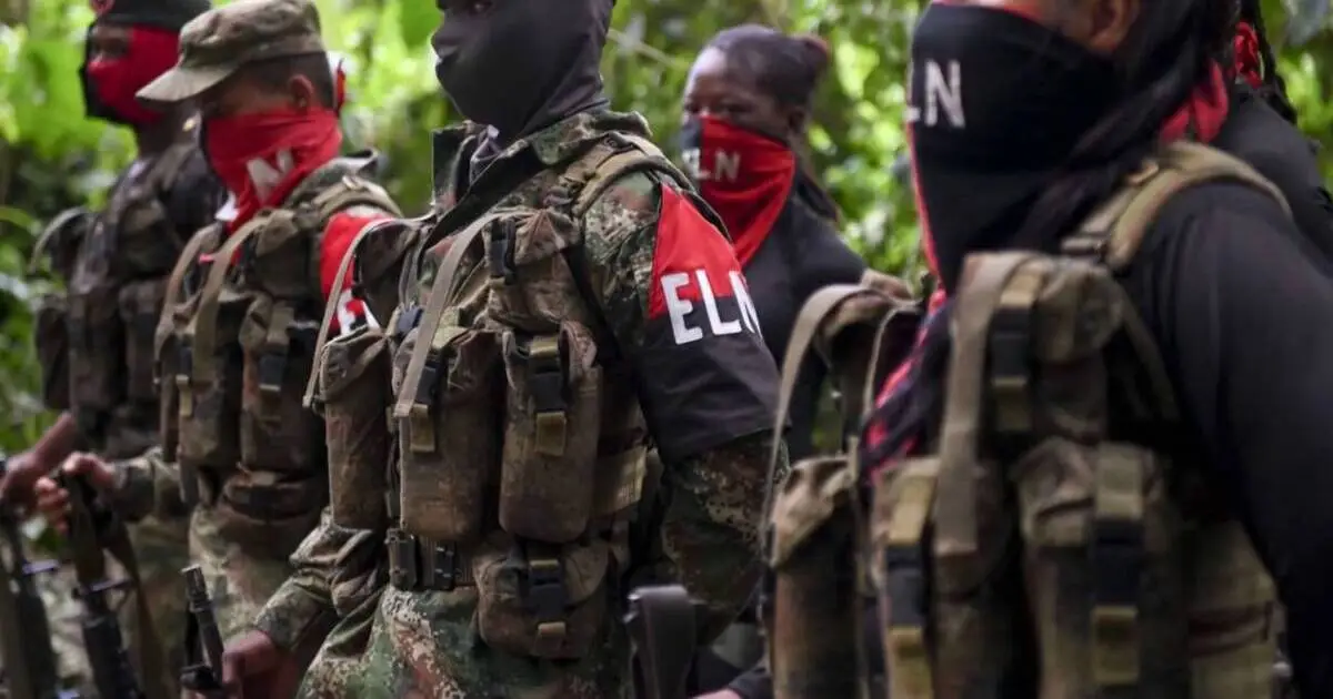 Recuperar a Colombia del abismo en que lo ha dejado Gustavo Petro 3 Integrantes del ELN armados evidencian cómo la paz total se convirtió en una consigna vacía que fortaleció a los grupos ilegales en Colombia